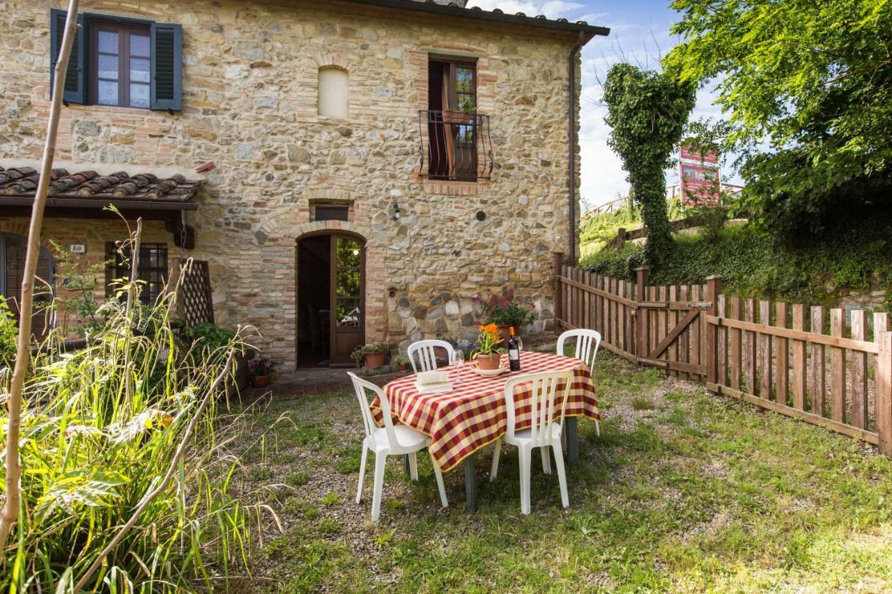 Villa Rustico In Pietra Chianni Exterior foto